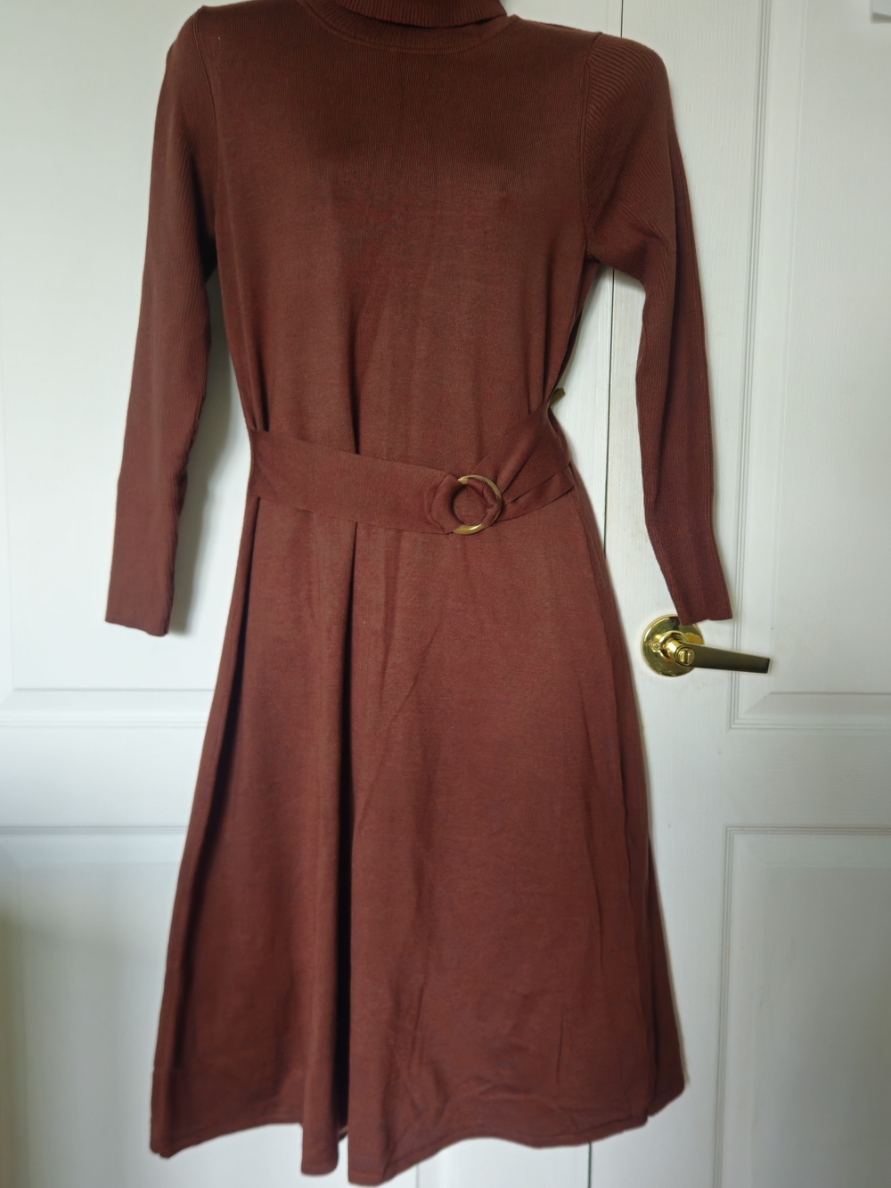 Long-Sleeve Belted Knit Dress in Chocolate Brown